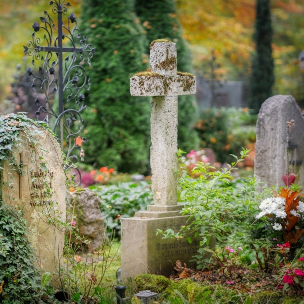 Illustration représentant un cimetière fleuri